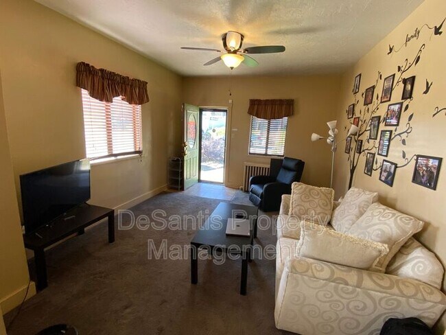 Photo - 417 Kismet St