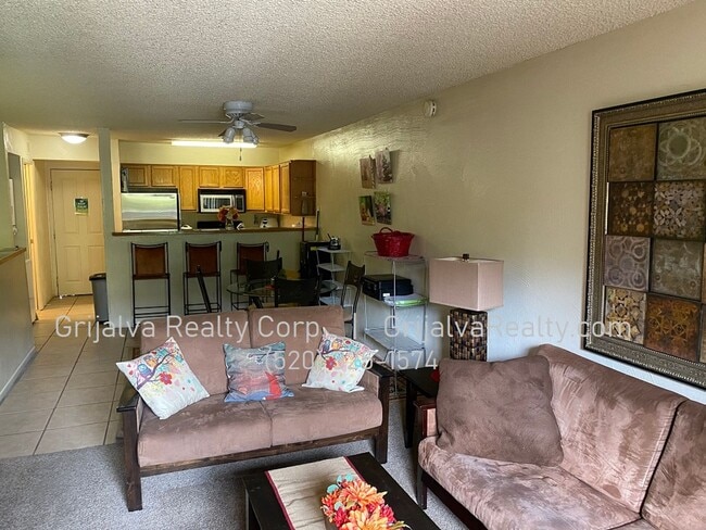 Building Photo - Furnished 2 Bedroom Condo with Community Pool Close to the UofA! (Speedway/Euclid) Unit 122