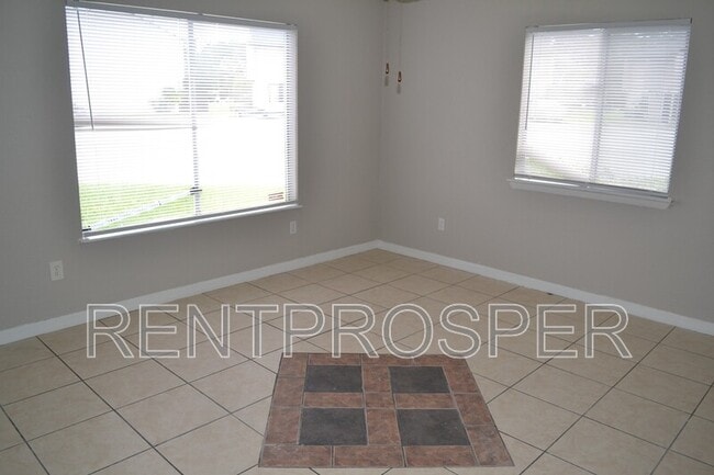 Photo - 2000 Ludlow Ln Unidad #2801