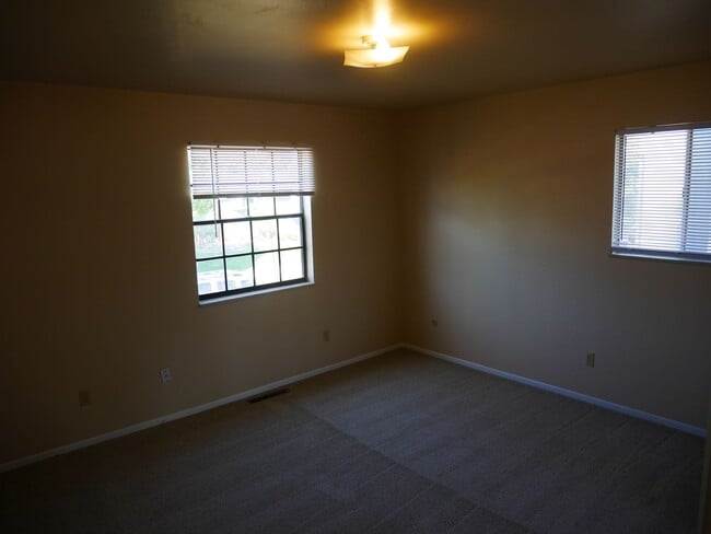 Photo - 6615 Brook Park Dr