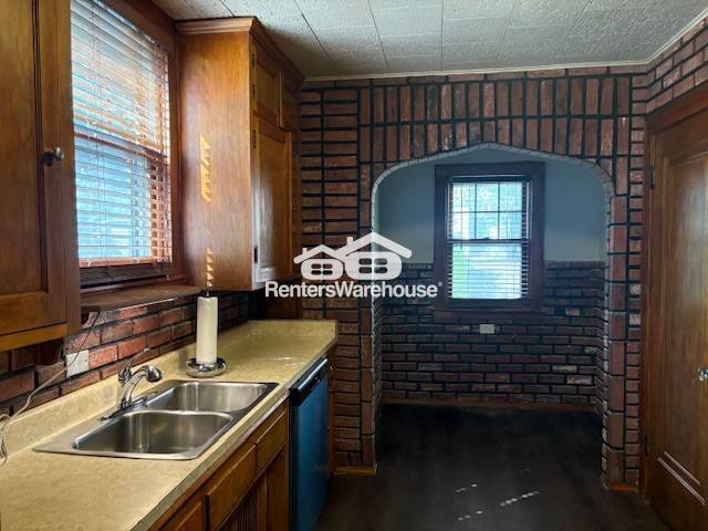 Photo - 5120 Cedar Ave S