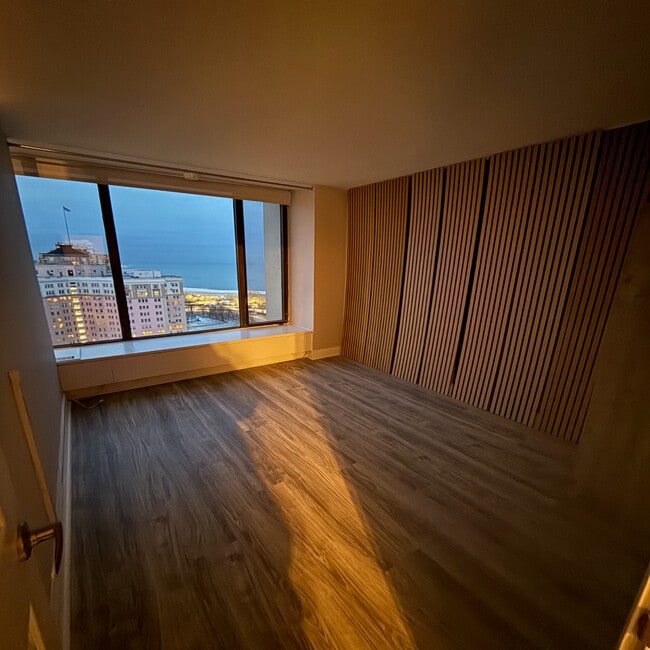 Photo - 5455 N Sheridan Rd Unit 2805