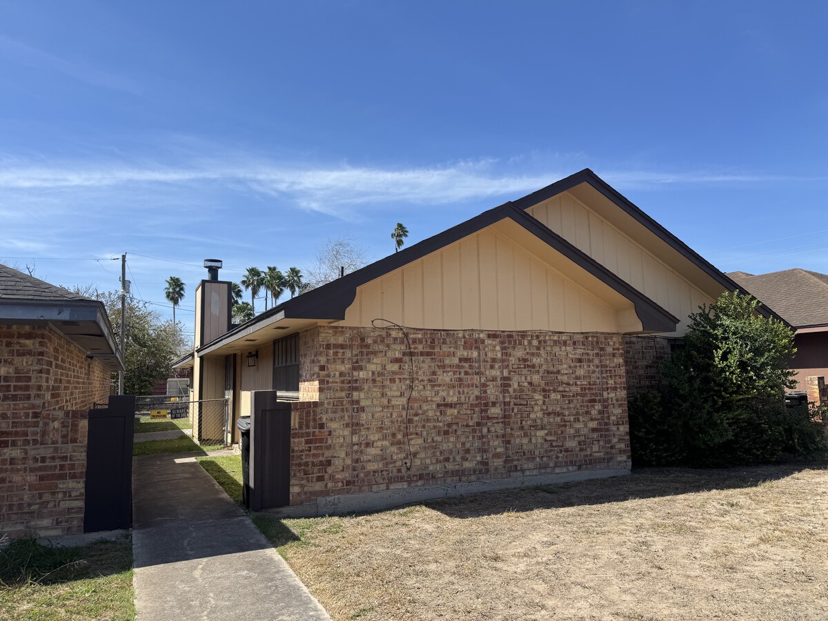 Photo - 604 Silva Dr