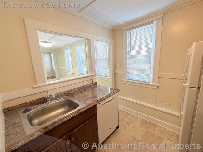 Photo - 15 East St Unit #1R