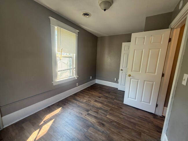 Photo - 1040 Jessie St Unit 3