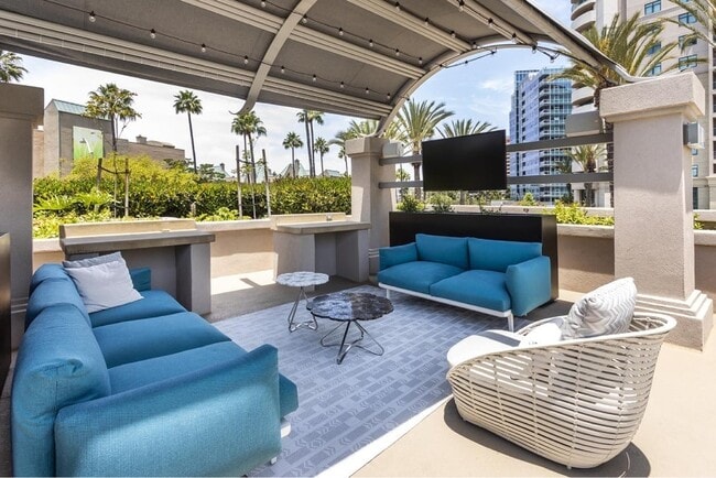 Towers at Costa Verde Apartments