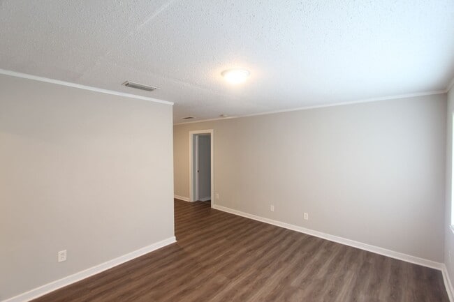 Photo - Great Home - New on The Market!!