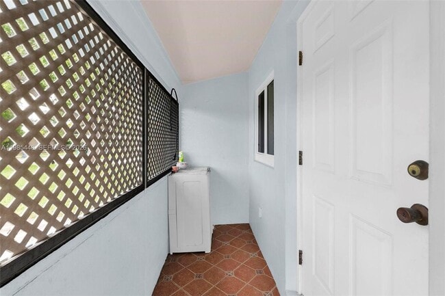 Photo - 211 SE 1st Terrace