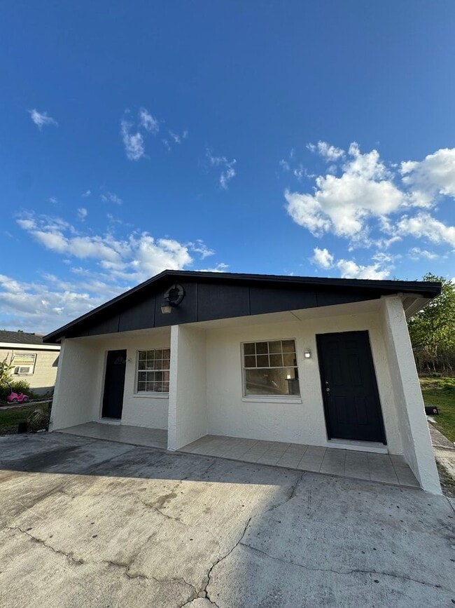 Building Photo - Highland St Unit 2208