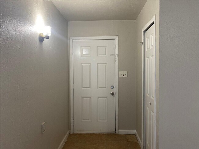 Photo - Limestone Dr. Duplex Unit 2425 Limestone Dr.