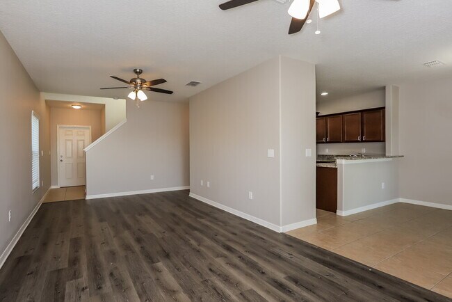 Photo - 1048 Seminole Sky Dr