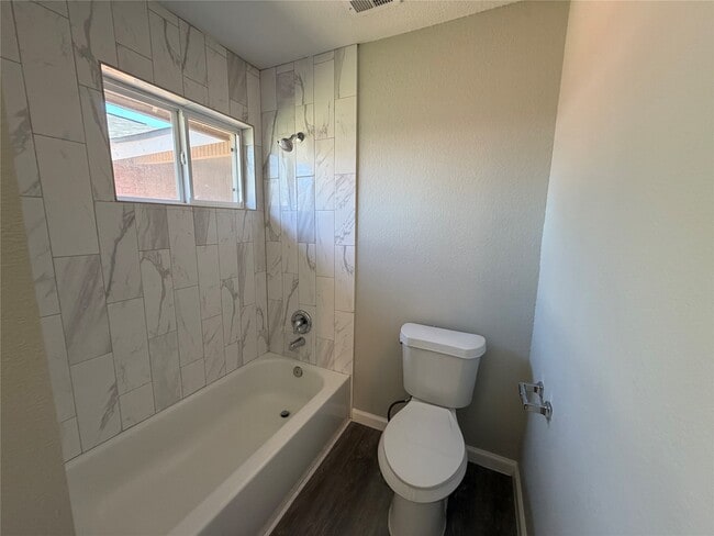 Photo - 14830 Hiram Clarke Rd