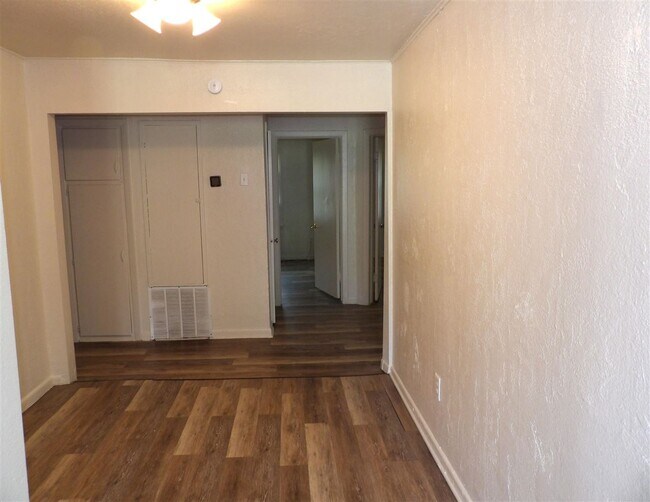 Photo - 2020 NW 24th St