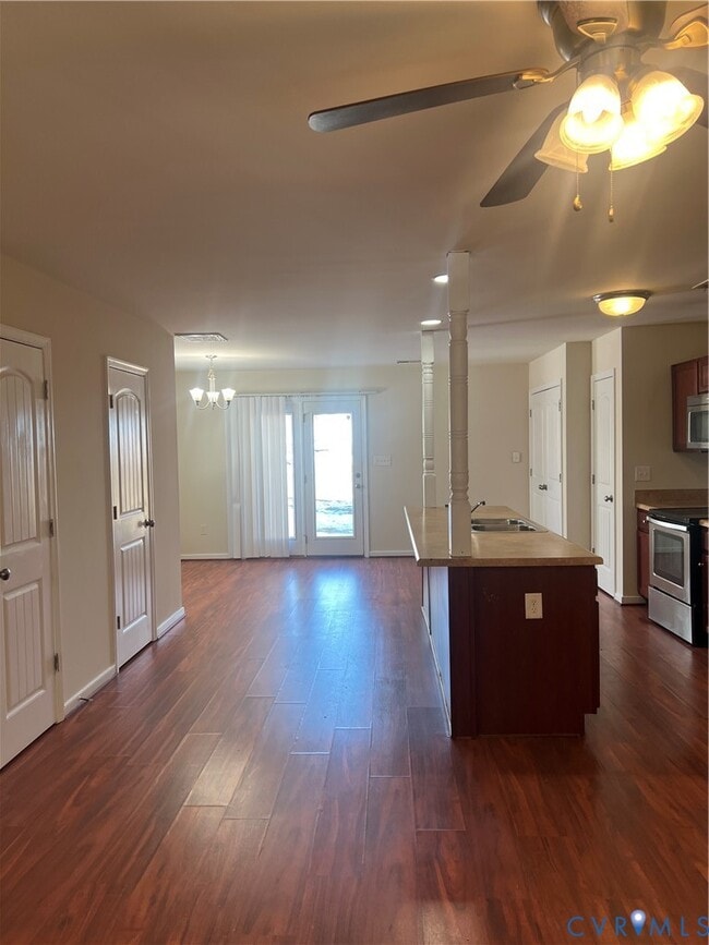 Photo - 1111 Tabb Ave