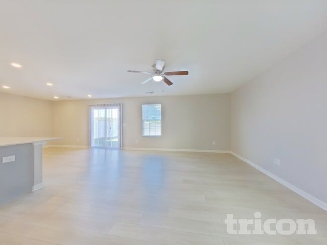 Photo - 1918 Landrow Ln