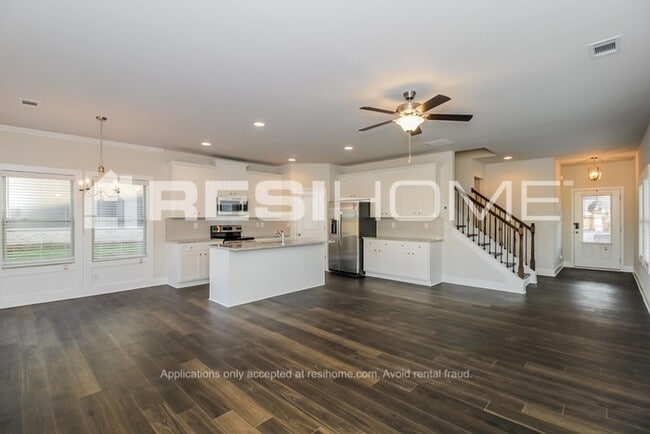 Photo - 1029 Tranquil Gdns Pl