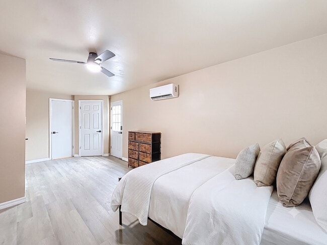 Photo - 3632 Brompton Dr