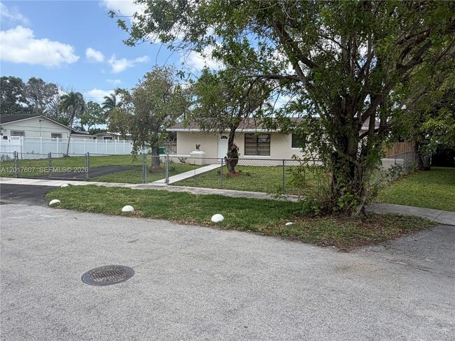 Photo - 10375 SW 152nd Terrace Unit B