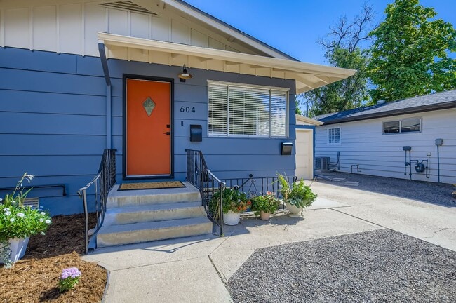 Photo - 604 Colorado St