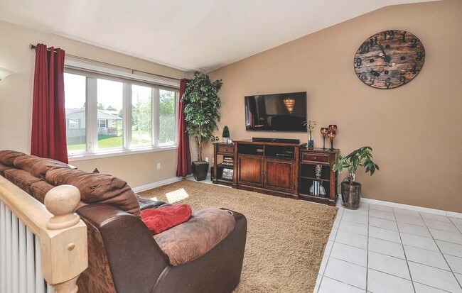Photo - 4831 Opal Ln NW