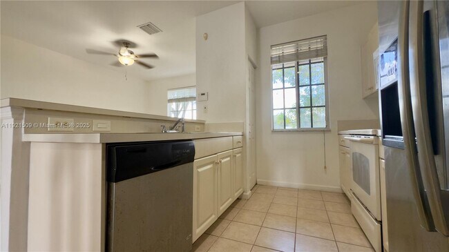 Photo - 1109 Lucaya Dr