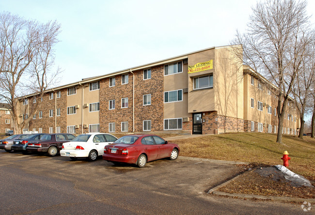 Lonnie Adkins Court - Lonnie Adkins Court Apartamentos