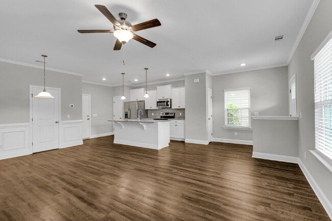 Photo - End Unit Townhome in Port Wentworth