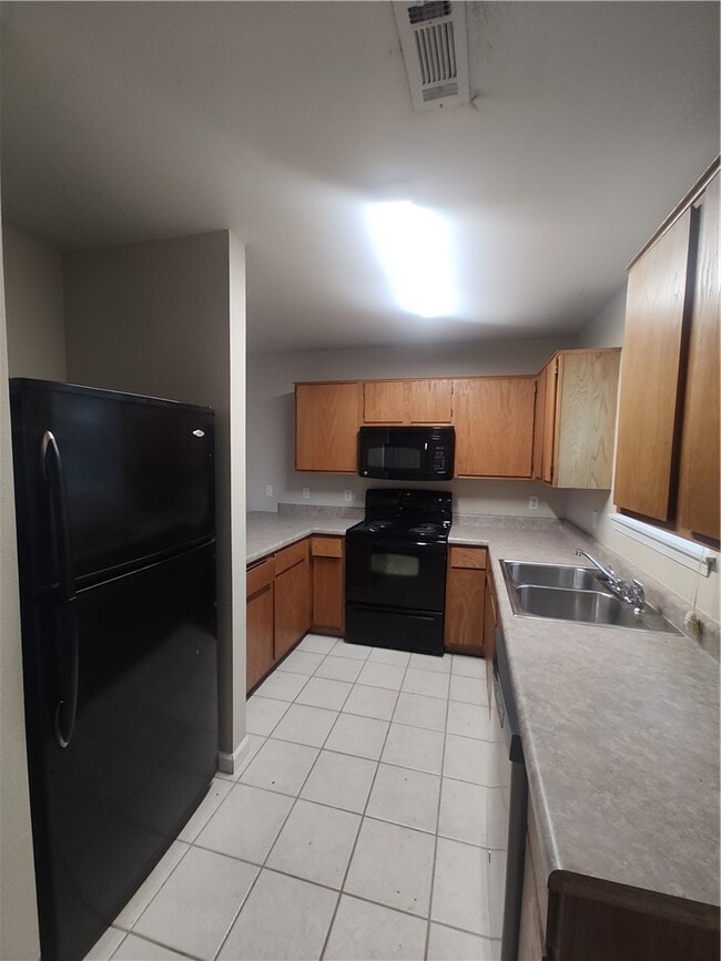 Photo - 17 W Rainsong St