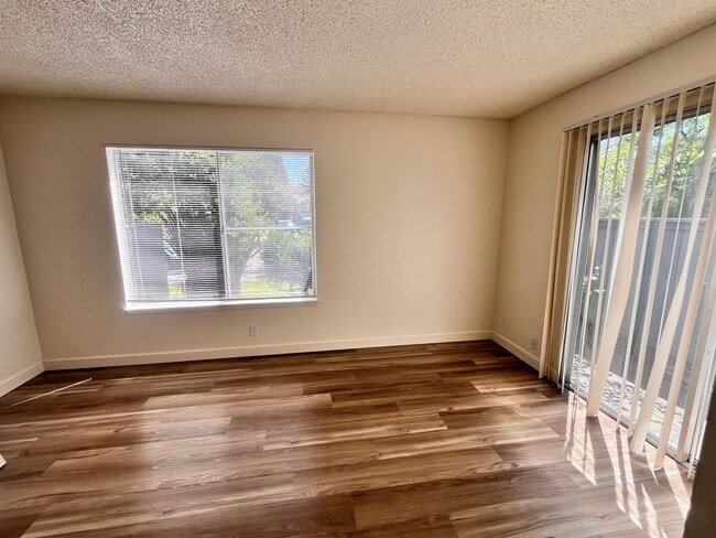 Photo - 2035 Mount Olive Dr