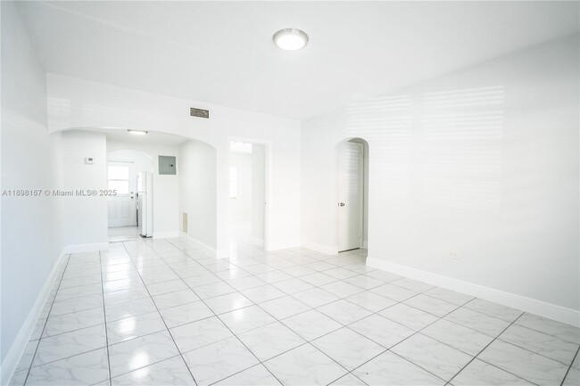 Photo - 430-481 81st St Unit 2