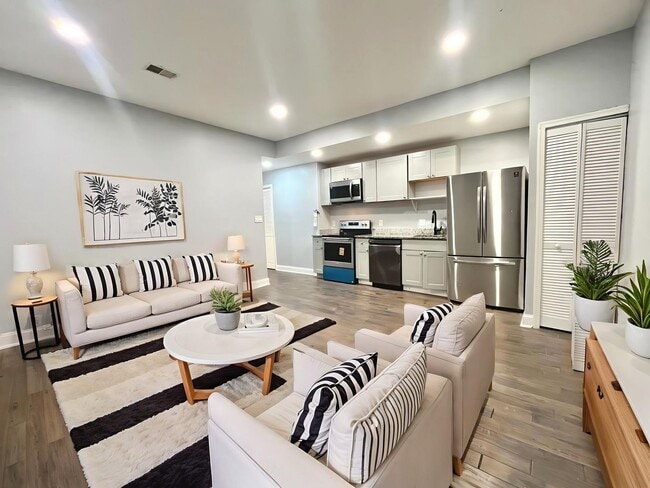 Building Photo - 1222 Missouri Ave NW Unit #2