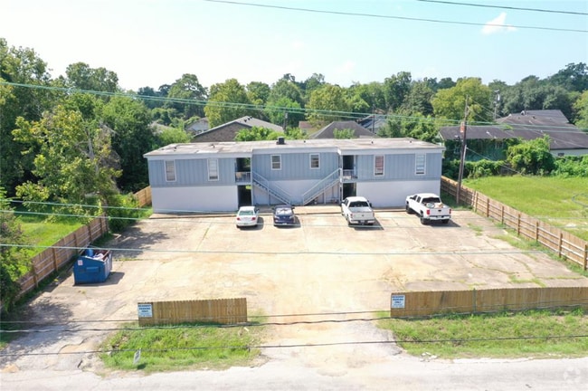 Building Photo - 640 E Pipkin St Unit 2 Rental
