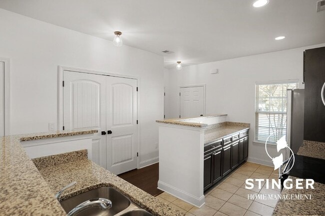 Photo - 362 Dante Cir