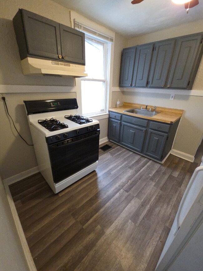 Photo - Cozy 2-Bedroom, 1-Bath Home in North St. Louis