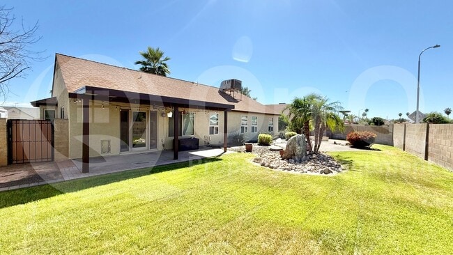 Photo - 601 S Kenwood Ln