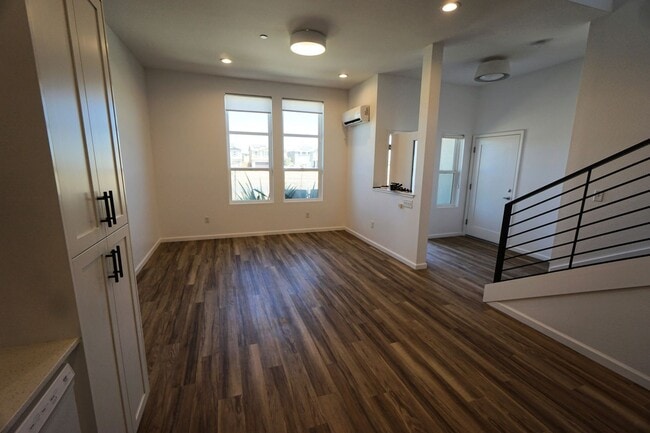 Photo - Villages of Patterson 2 Unit 805 Ashwood Ln