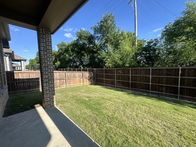 Photo - 720 Wycliffe Dr