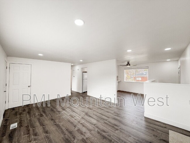 Photo - 1011 Claremont Dr