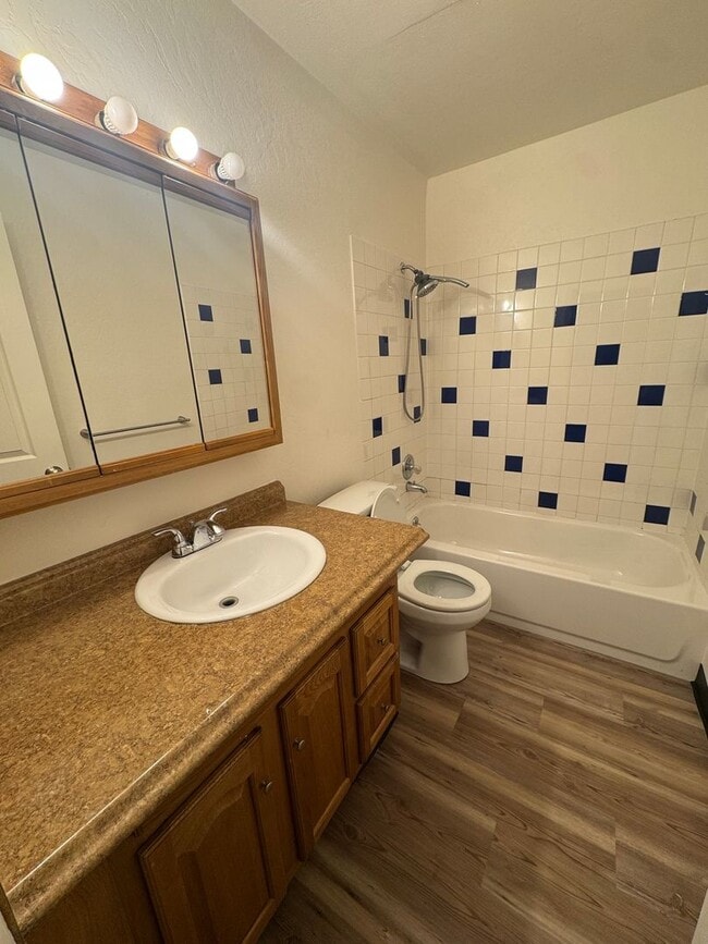 Photo - 401 N Mumford St Unidad 4