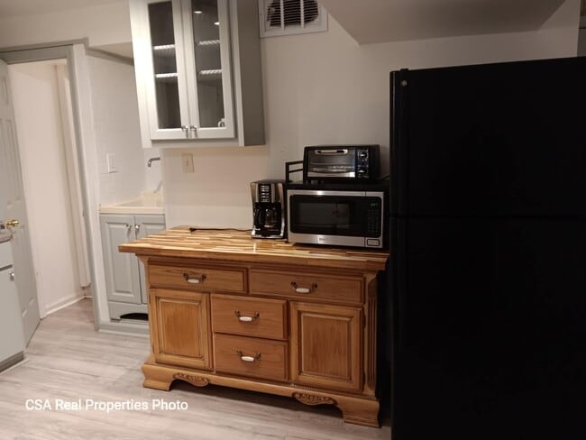 Photo - 1606 Bussell Pl