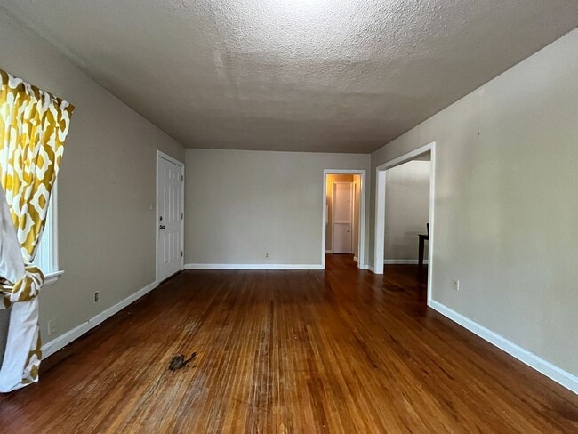 Photo - 728 N Marion Ave