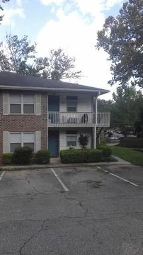 2/2/ Walking Distance To Capital Regional ... - 2/2/ Walking Distance To Capital Regional ...