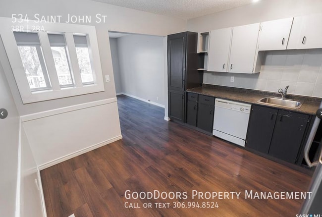 Photo - 534 St John St