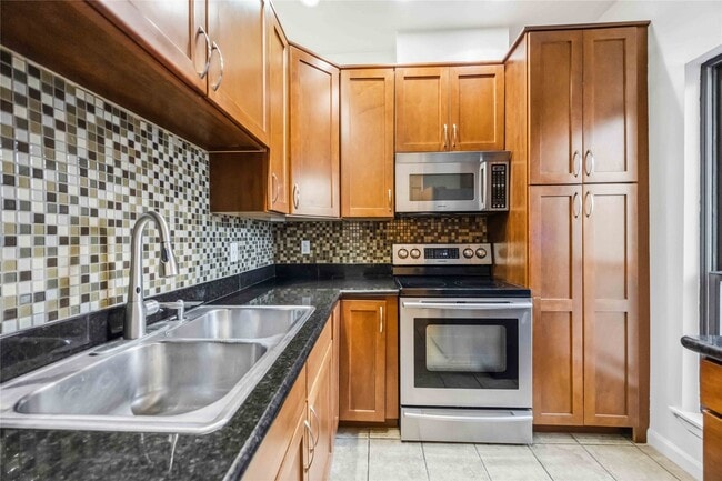 Photo - 2100 Commonwealth St Unit C