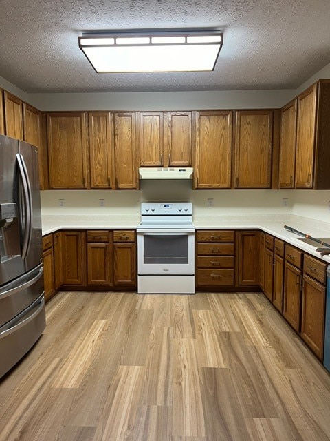 6111 Saint Mel Cir