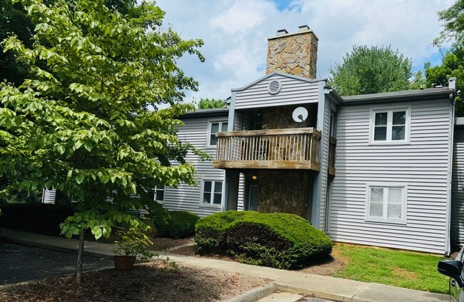 Photo - 1315C Henry Ln