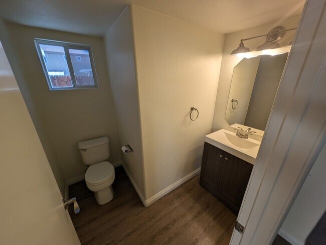 Photo - 4622 English Lavender Ave