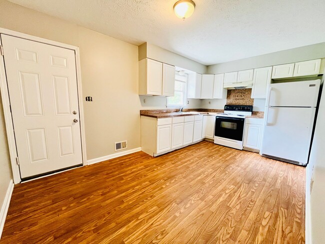 Photo - 3420 Buckeye Rd