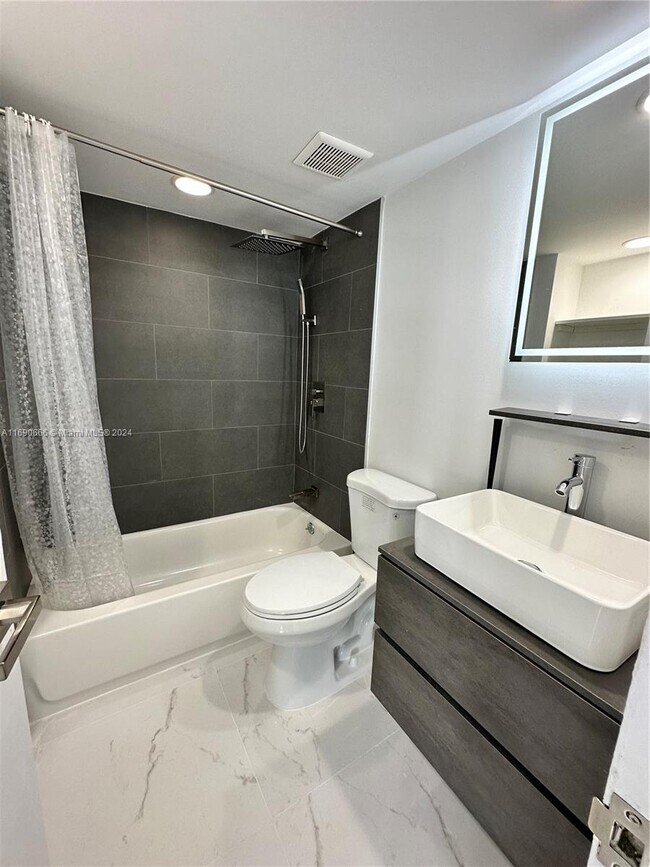 Photo - 7545 E Treasure Dr Condo Unit 8A