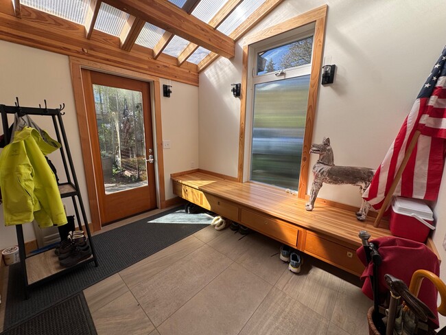 Photo - 23507 Vashon Hwy SW